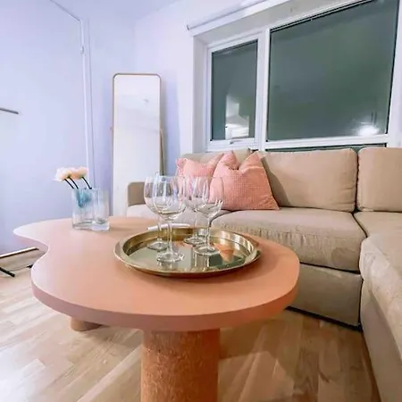 The Easy And Cosy In With Fast Wifi